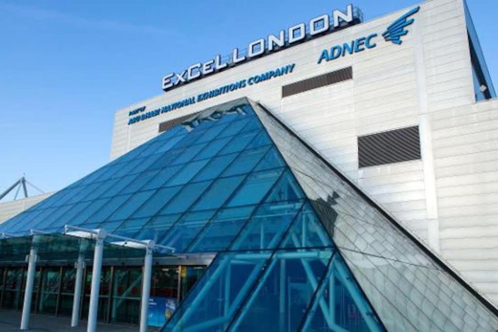 Full Apartment Close To Excel Centre, London City Airport , O2 Arena ภายนอก รูปภาพ